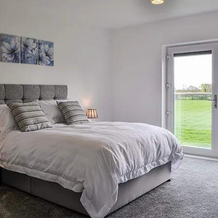 Chestnuts * Burgh by Sands